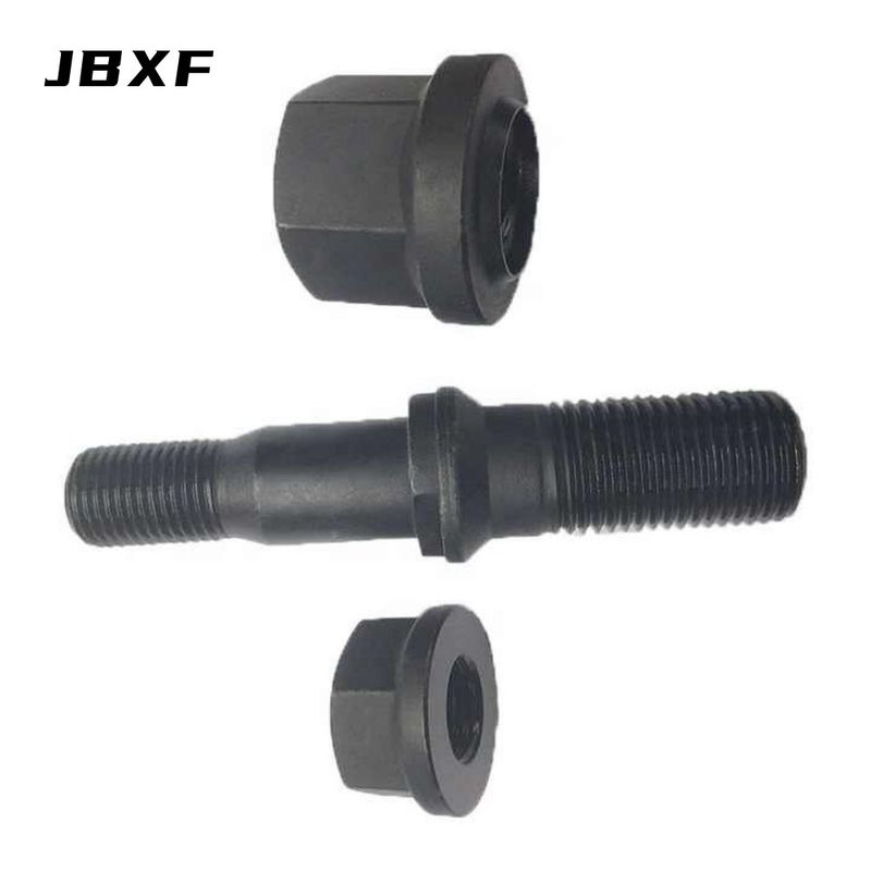 200 Nm Torque Spec Truck Wheel Bolt 4 Pieces/ Small Box 1.5mm Thread Pitch For Heavy Duty Trucks And Trailers Strength